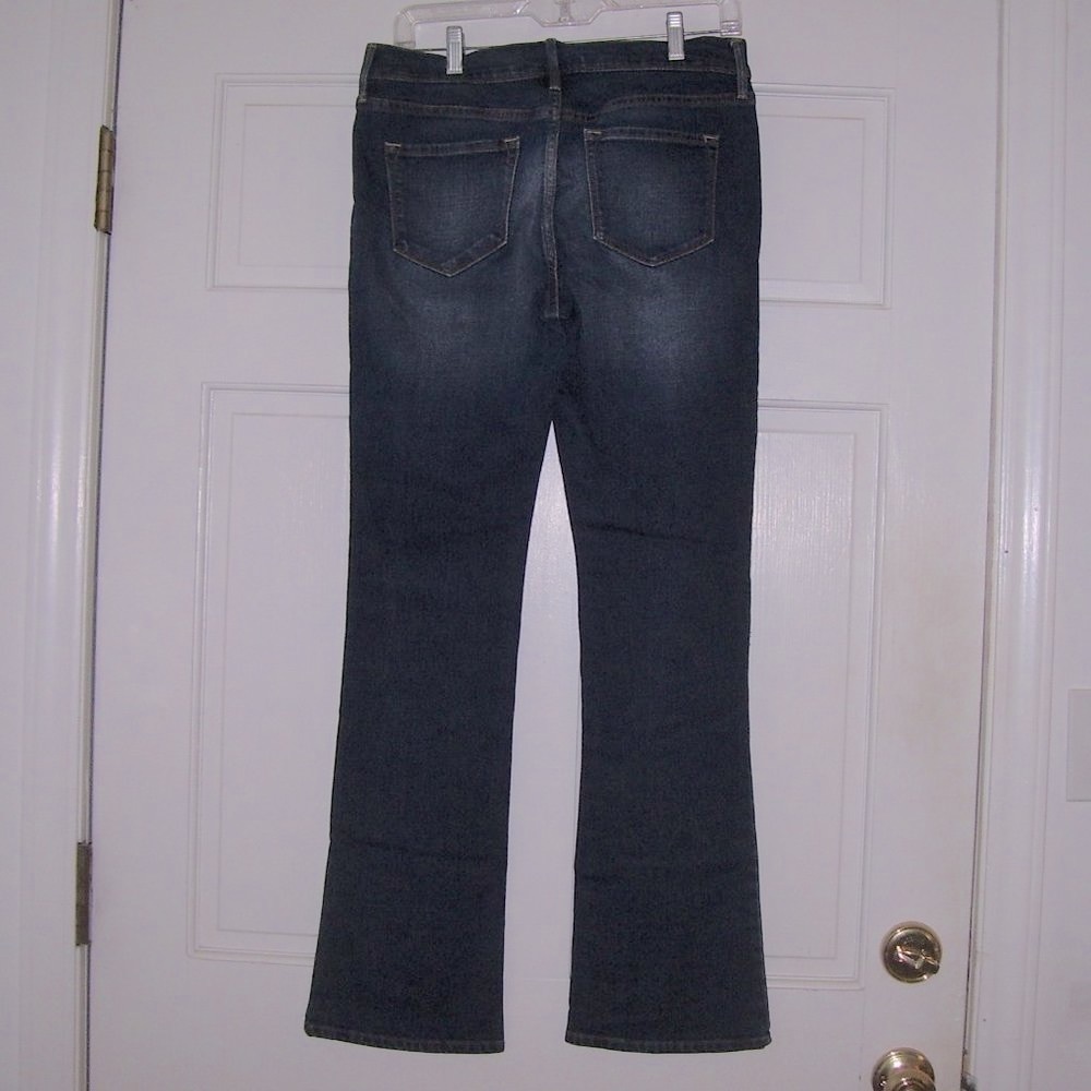 Old Navy Original Mid-Rise JEANS *Boot Cut* - Picture 7 of 11